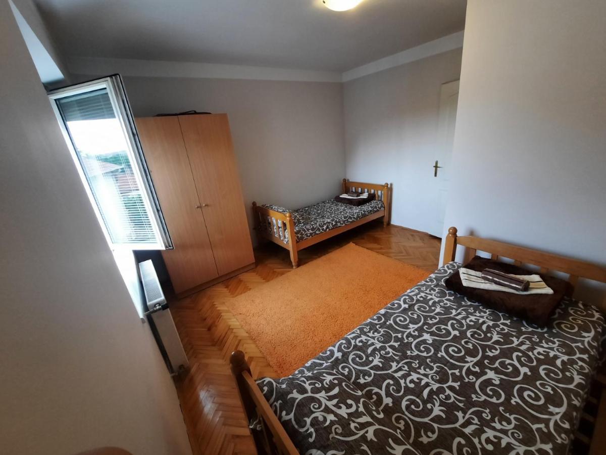 Apartman Lan - Free Parking ヴラニェ エクステリア 写真