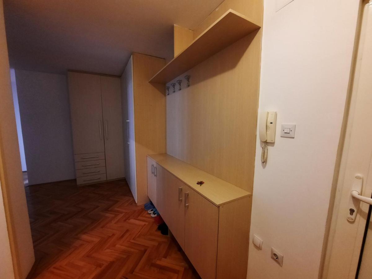 Apartman Lan - Free Parking ヴラニェ エクステリア 写真