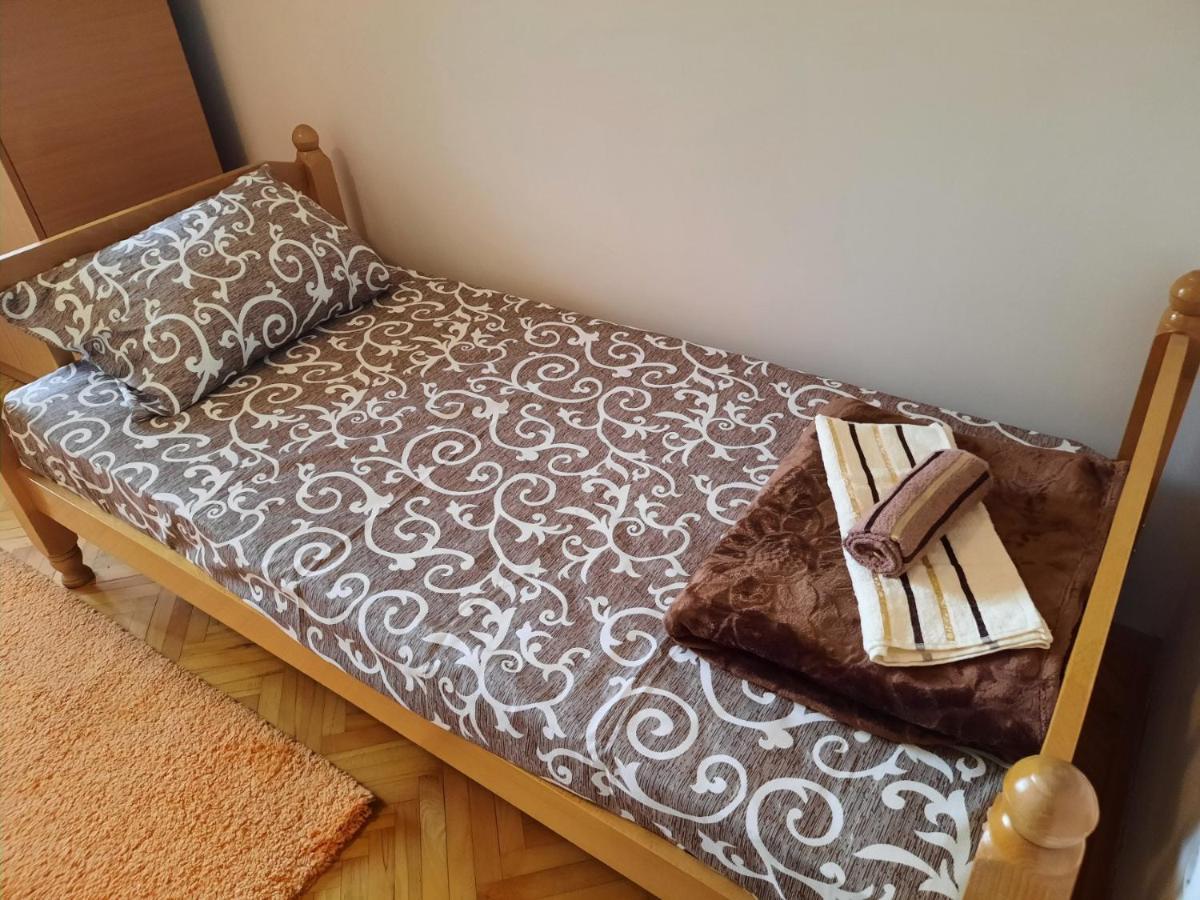 Apartman Lan - Free Parking ヴラニェ エクステリア 写真