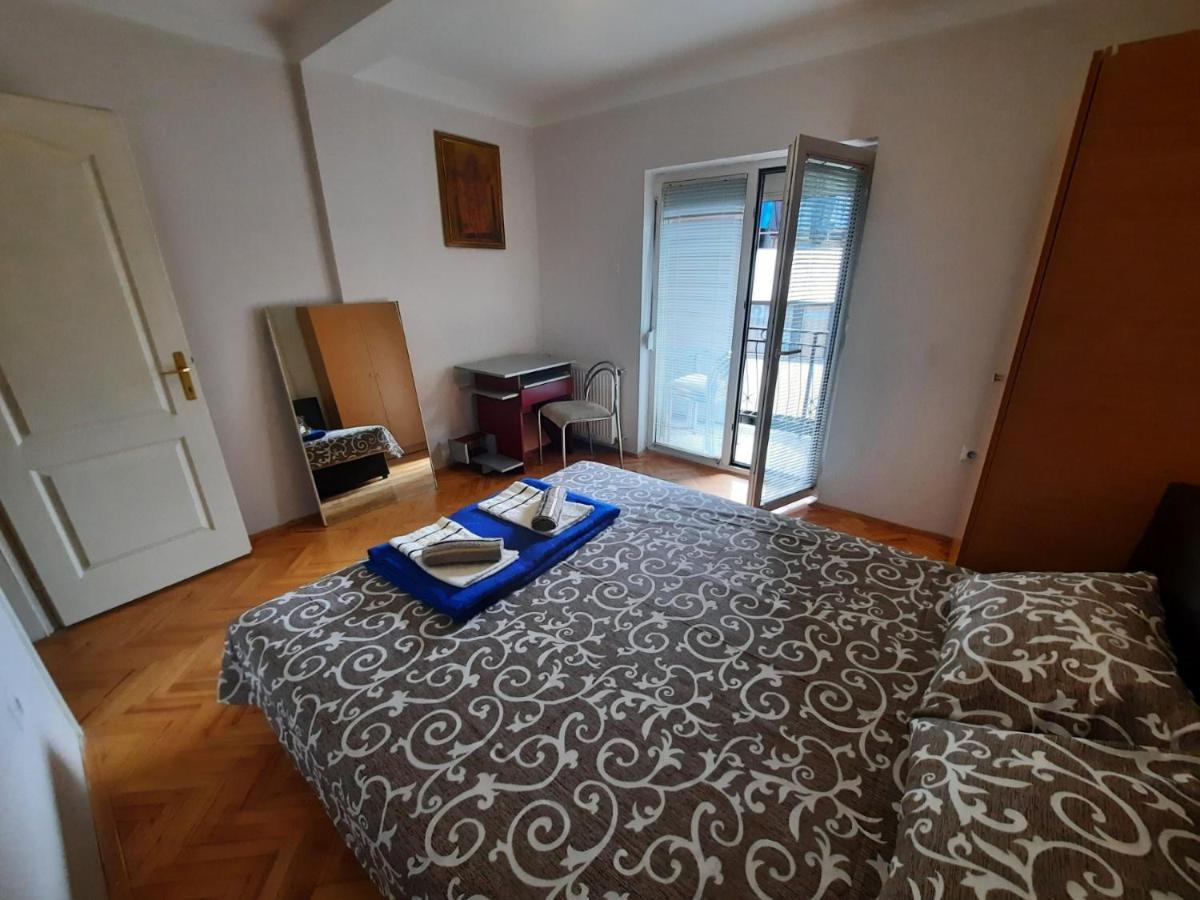 Apartman Lan - Free Parking ヴラニェ エクステリア 写真