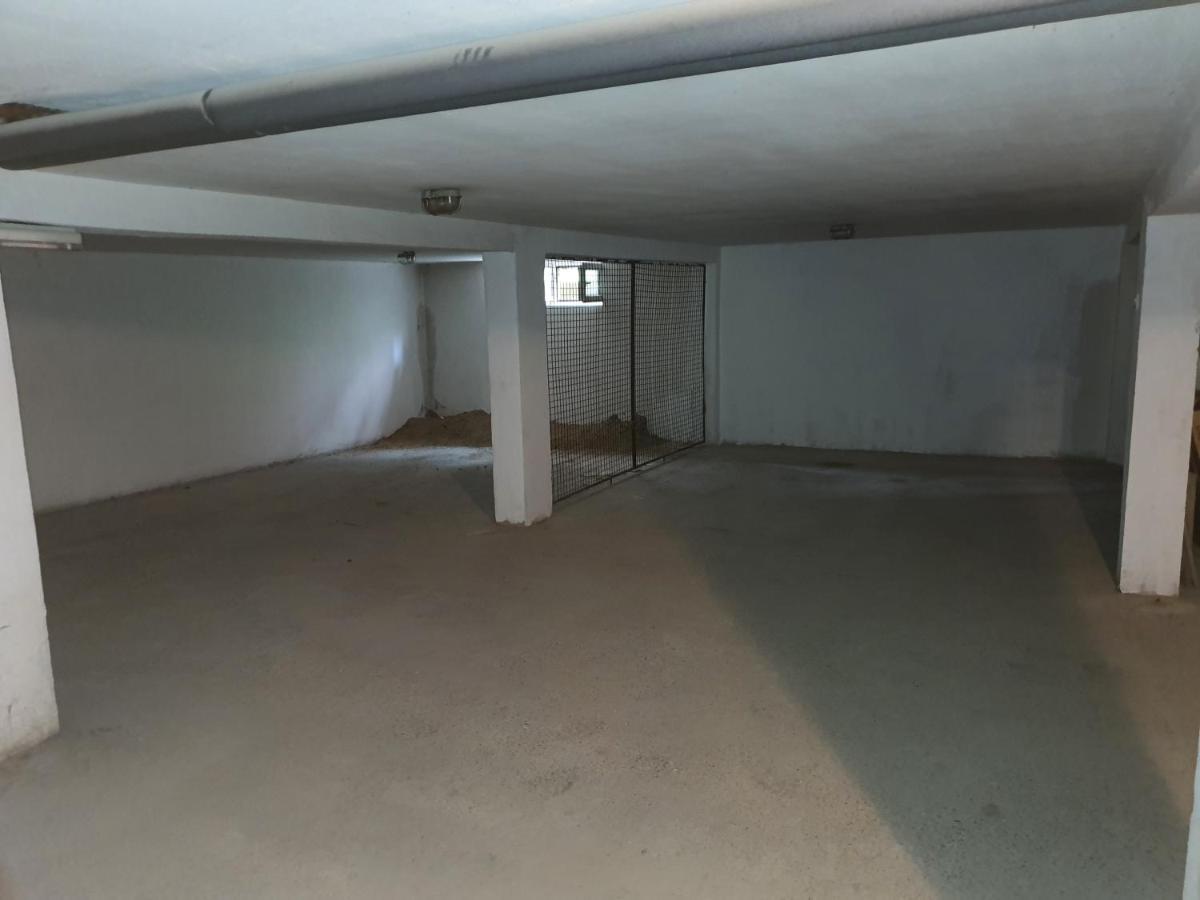 Apartman Lan - Free Parking ヴラニェ エクステリア 写真